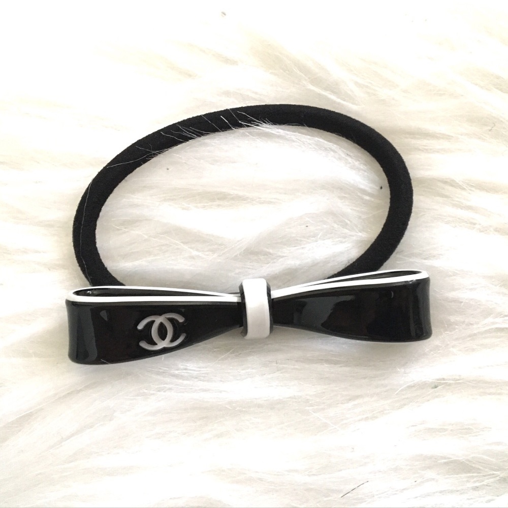 💜 NWOT Hair Tie 💜